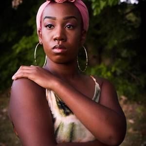 Meet your Posher, Dejah